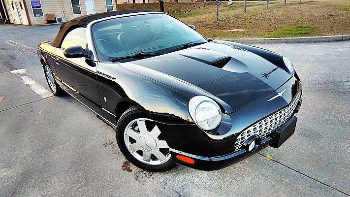 Used 2002 Ford Thunderbird Deluxe image 4