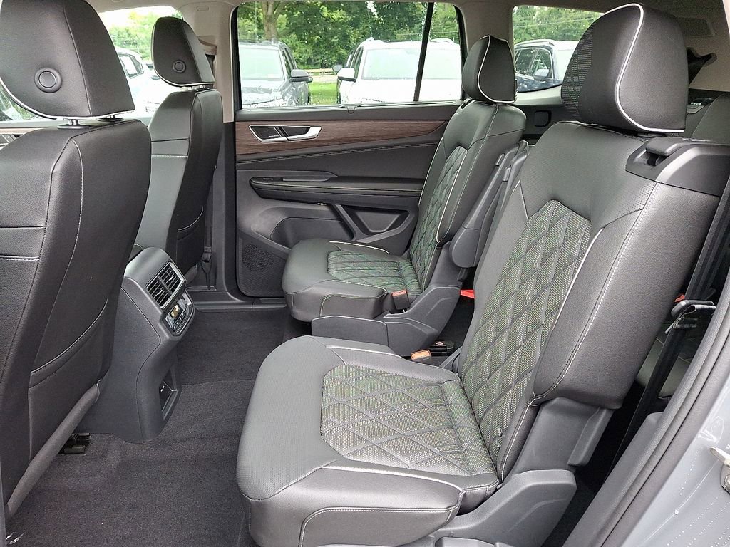 New 2025 Volkswagen Atlas SEL Premium R-Line image 5