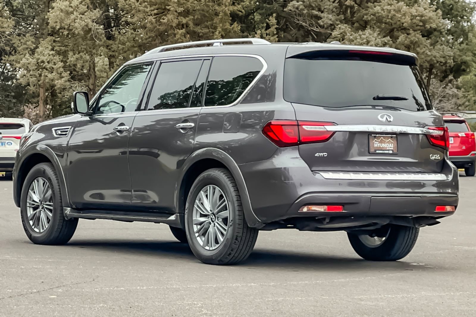 Used 2024 INFINITI QX80 Luxe image 6