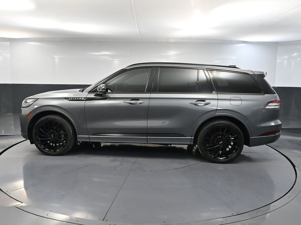Used 2025 Lincoln Aviator Reserve w/ Jet Appearance Package AWD/4WD image 11