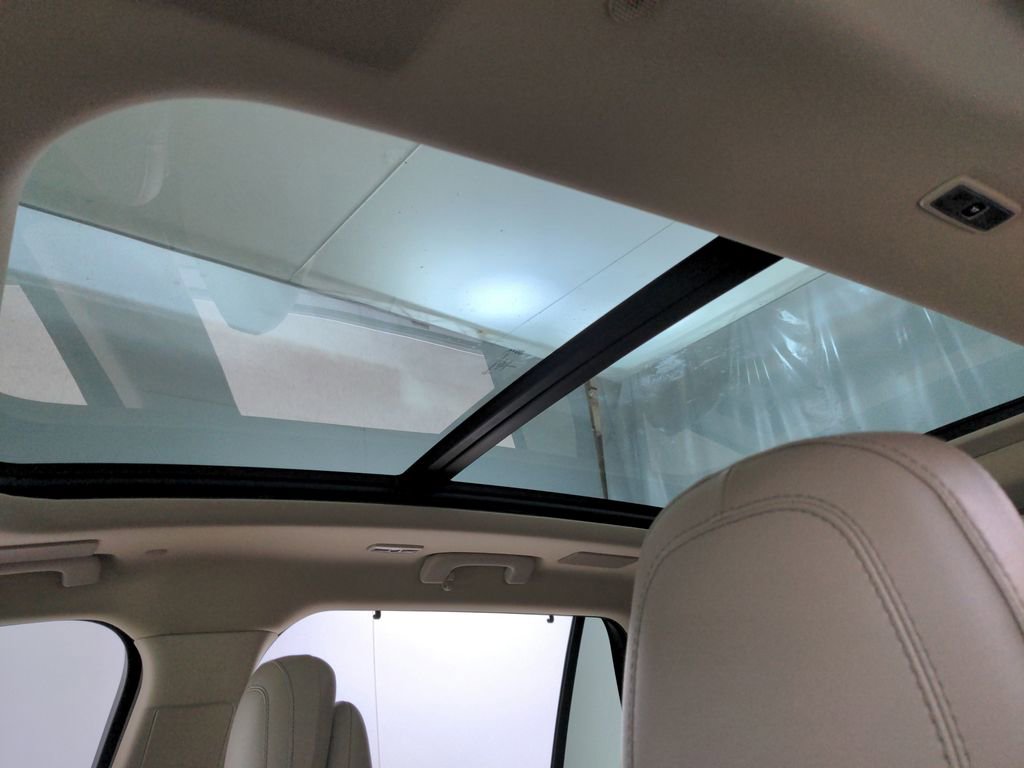 Used 2023 Lincoln Aviator Reserve w/ Equipment Group 201A image 19