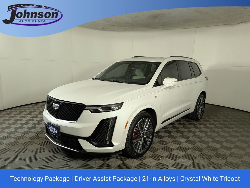 Used 2023 Cadillac XT6 Sport w/ Technology Package image 1