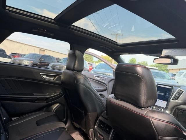 Used 2023 Ford Edge ST w/ Equipment Group 401A AWD/4WD image 40