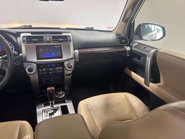 Used 2018 Toyota 4Runner Limited AWD/4WD image 19