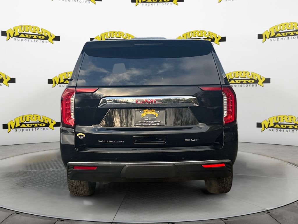 Used 2024 GMC Yukon XL SLT w/ SLT Luxury Package image 4