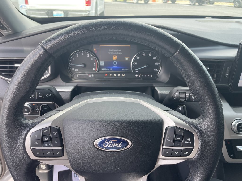 Used 2021 Ford Explorer XLT w/ Equipment Group 202A RWD image 14
