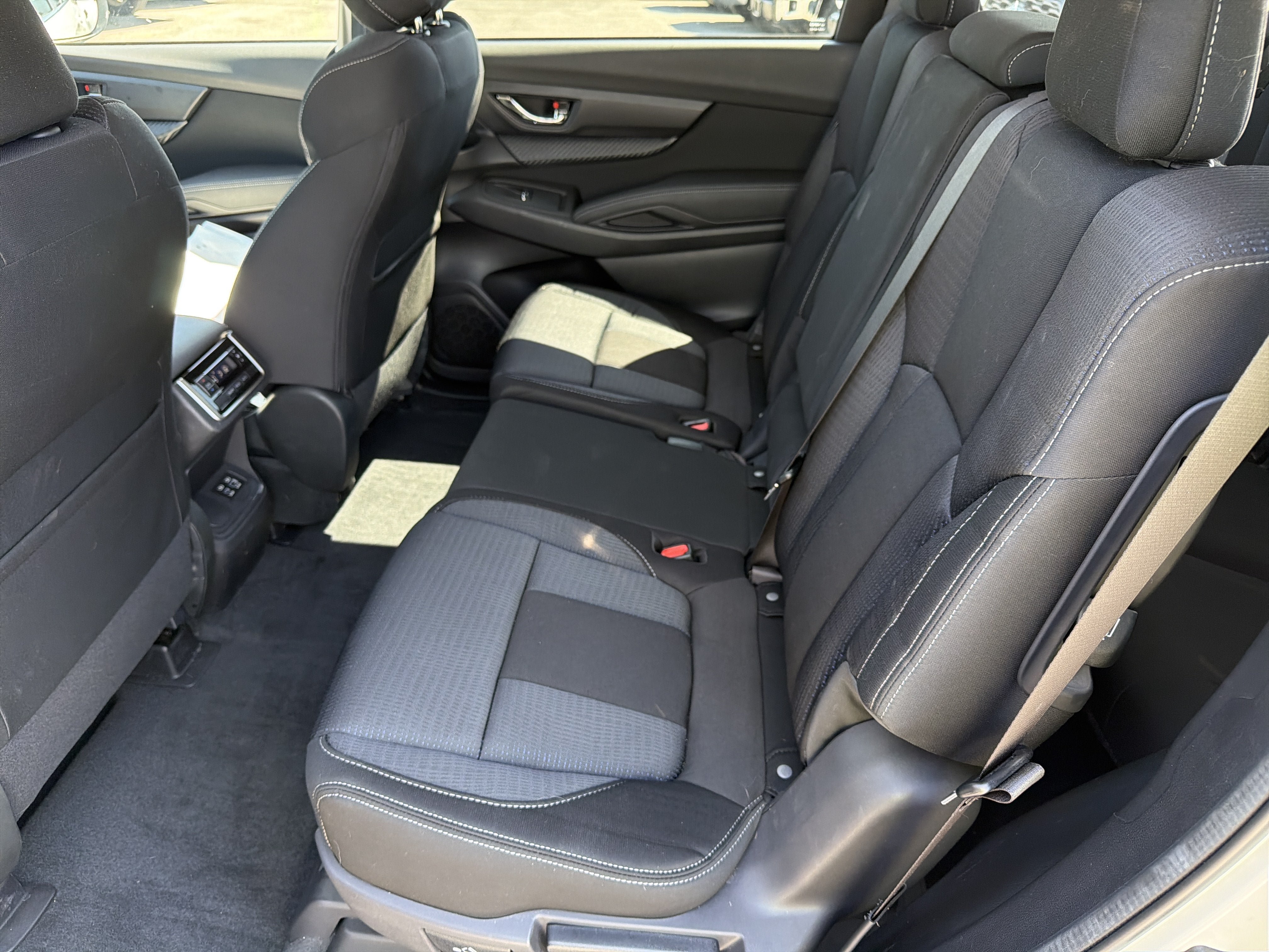 Used 2024 Subaru Ascent Premium w/ Convenience Package AWD/4WD image 21