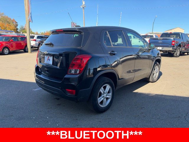Used 2021 Chevrolet Trax LS w/ Tint and Cruise Package AWD/4WD image 3