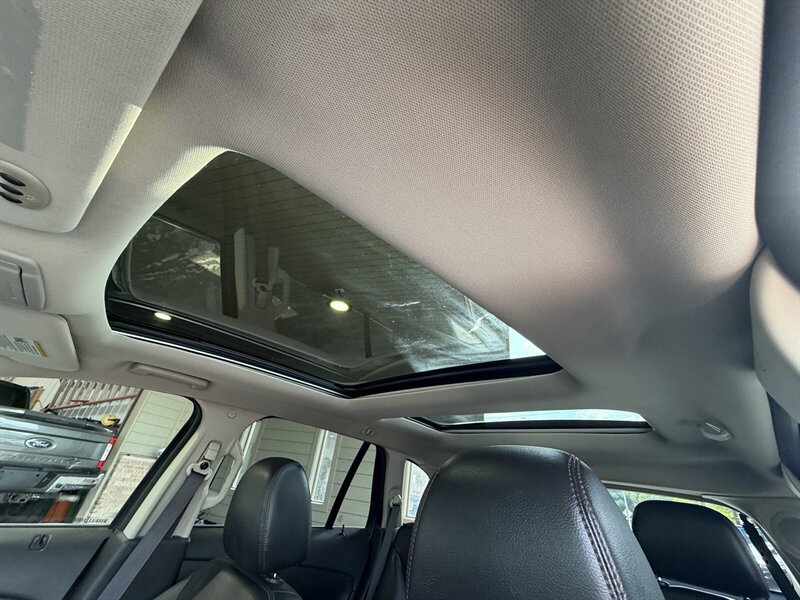 Used 2013 Ford Edge Limited FWD image 17