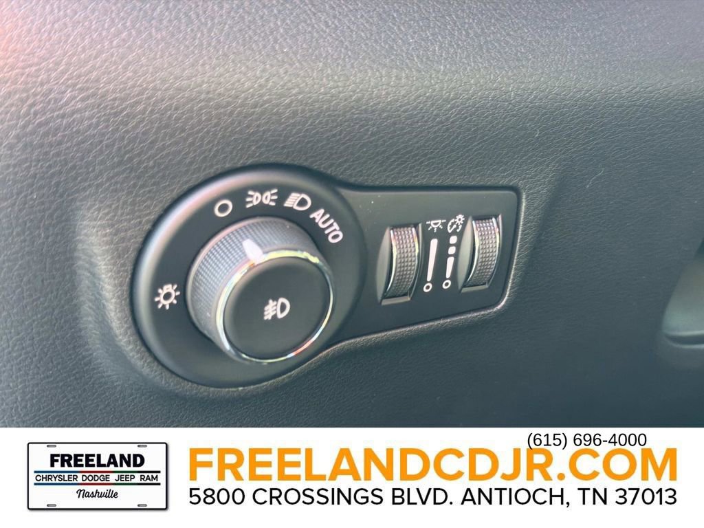 New 2026 Jeep Compass Latitude AWD/4WD image 25