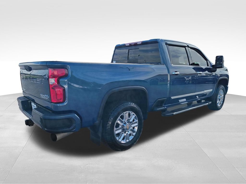 Used 2024 Chevrolet Silverado 3500 High Country w/ High Country Premium Package AWD/4WD image 5