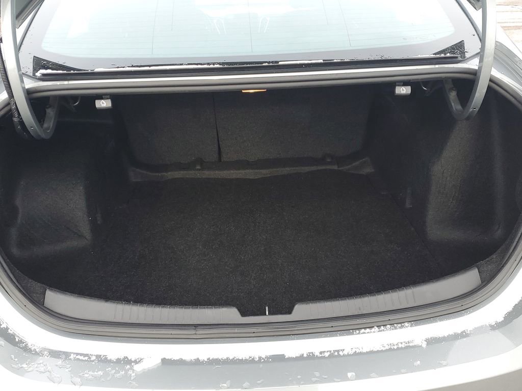 Used 2024 Chevrolet Malibu LT w/ Sport Edition image 32