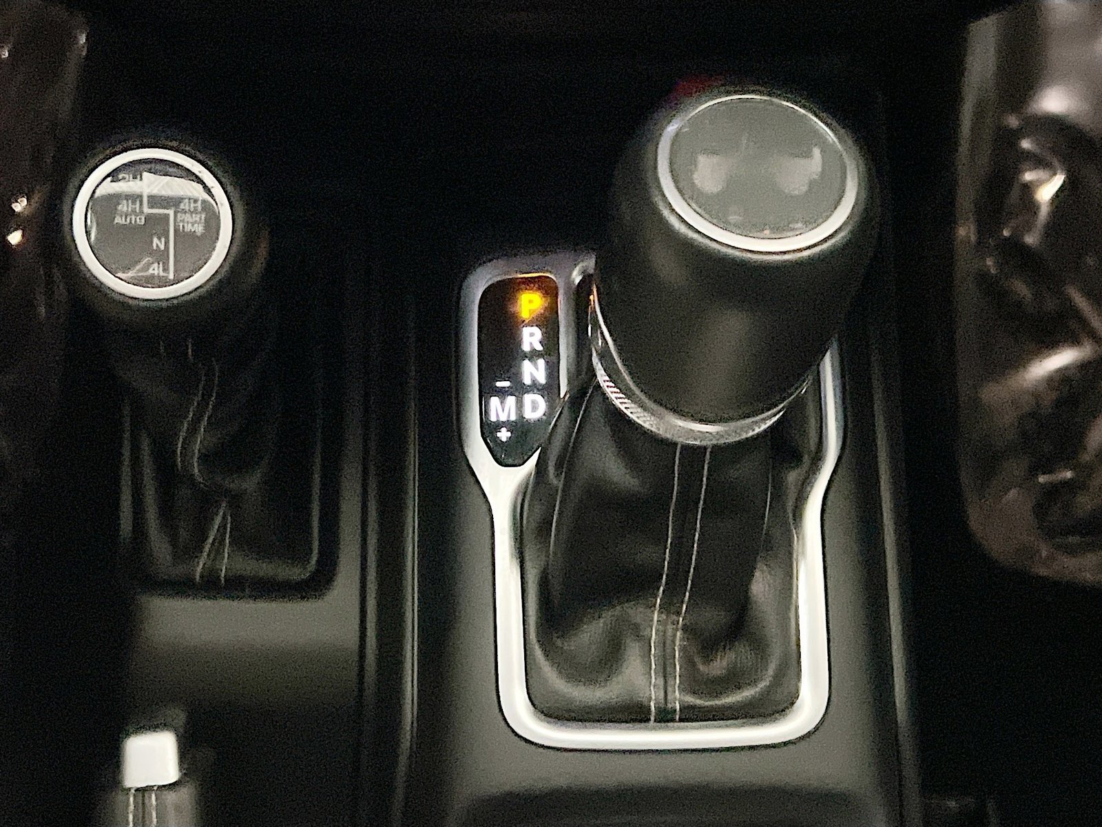 Used 2023 Jeep Wrangler Sahara w/ Cold Weather Group image 12