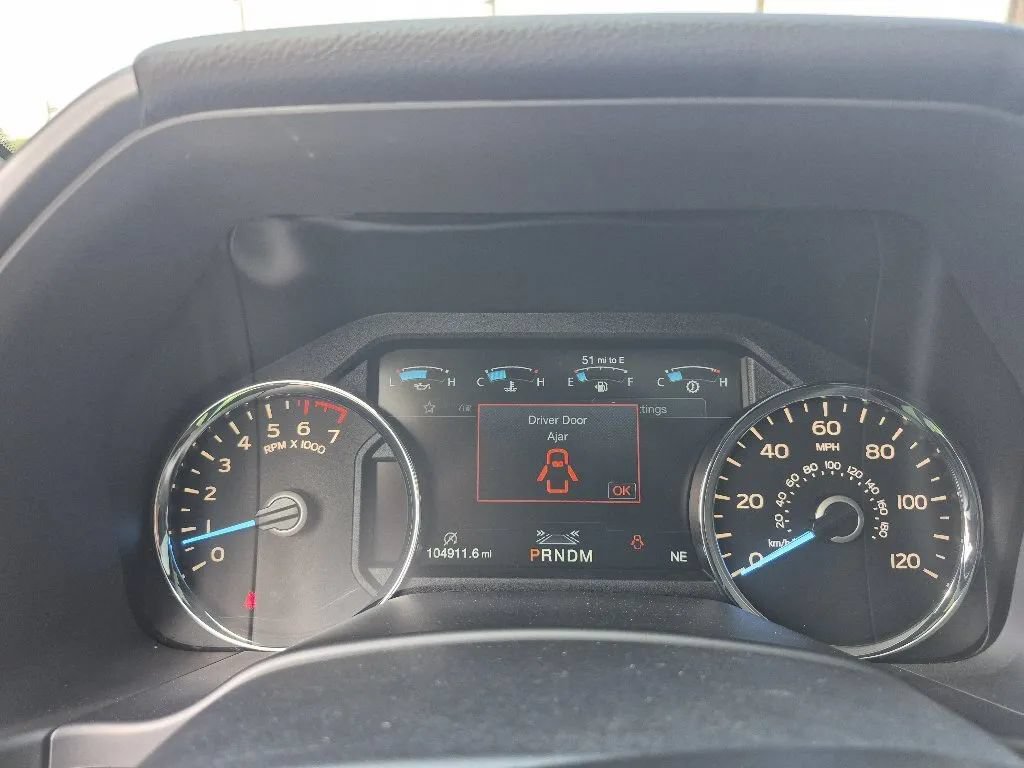 Used 2019 Ford F150 Platinum w/ Equipment Group 701A Luxury AWD/4WD image 38