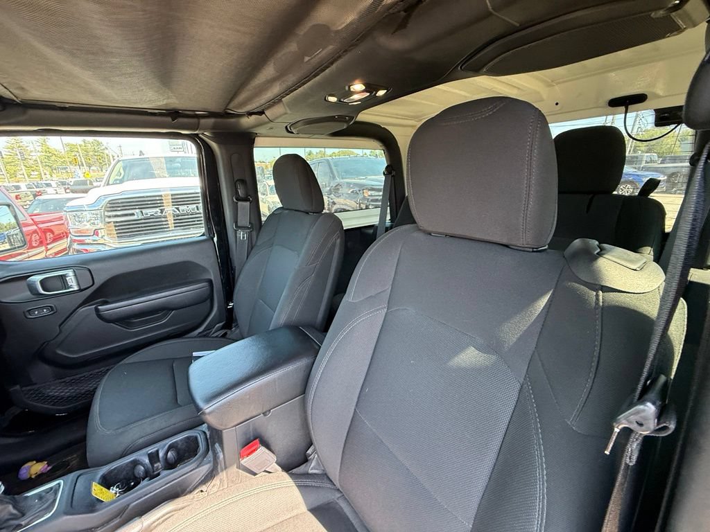 Used 2022 Jeep Wrangler Sport AWD/4WD image 14