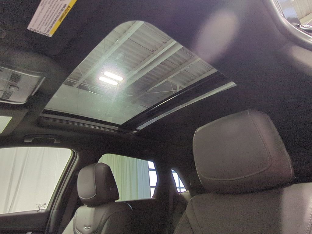 Used 2020 Cadillac XT5 Premium Luxury w/ LPO, Floor Liner Package image 23