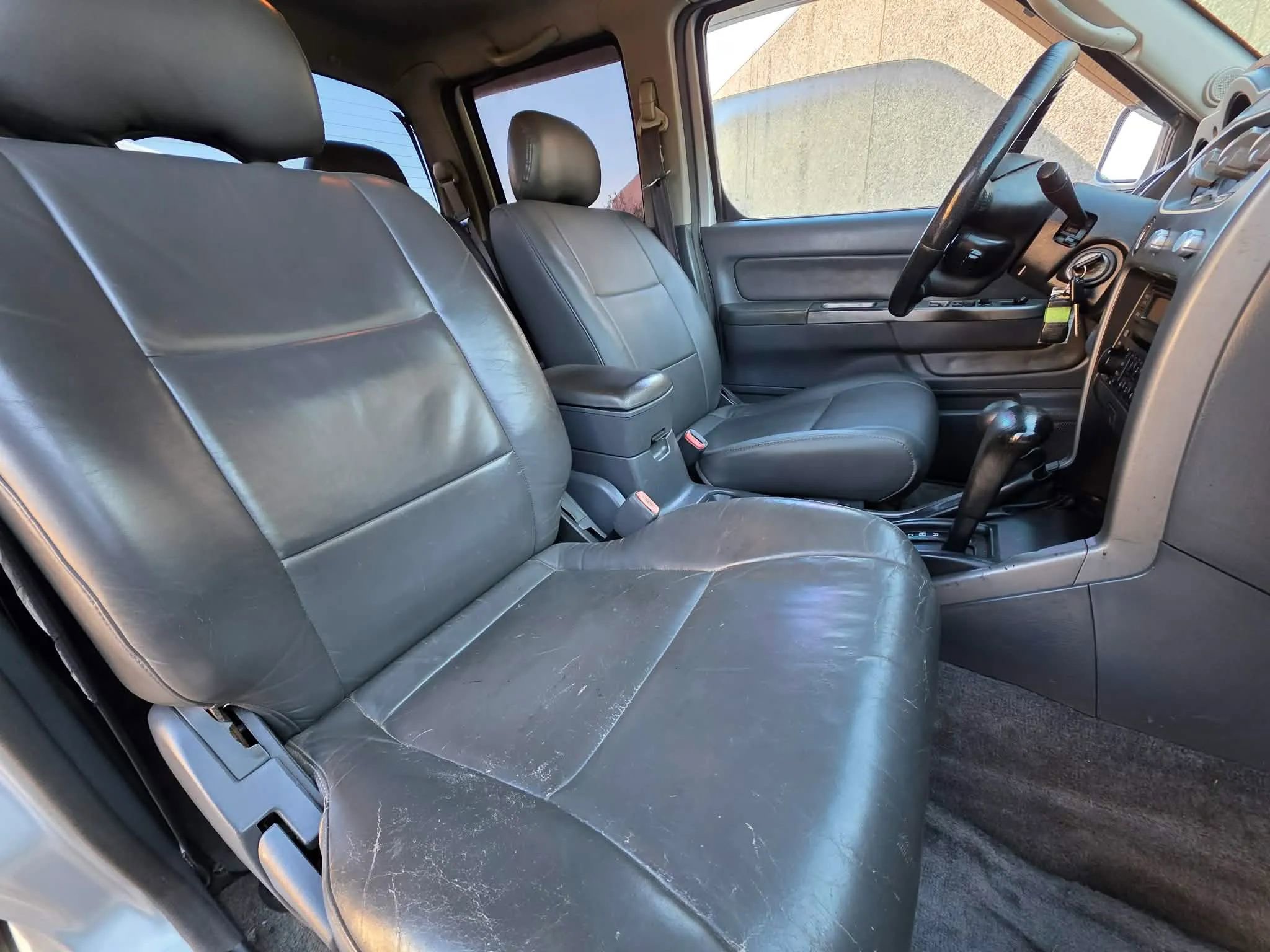 Used 2002 Nissan Frontier SE image 15