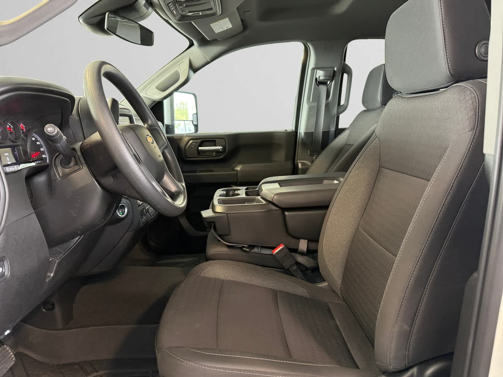 Used 2025 Chevrolet Silverado 2500 Custom w/ Custom Convenience Package AWD/4WD image 9