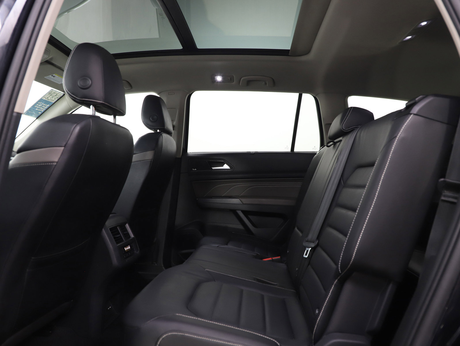 Used 2021 Volkswagen Atlas SEL Premium w/ MDO Package (Bench Seat) image 22