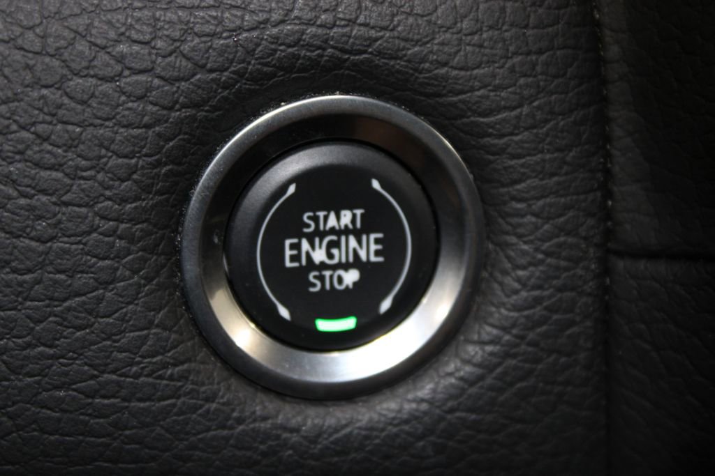 Used 2024 GMC Yukon Denali image 31