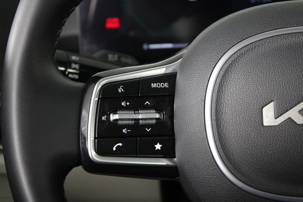 Used 2025 Kia Sorento S w/ Panoramic Sunroof Package FWD image 27