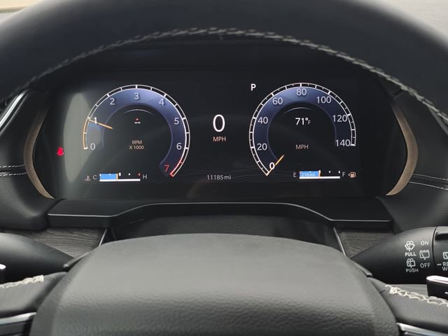 Used 2025 Jeep Grand Cherokee L Limited w/ Luxury Tech Group II AWD/4WD image 20
