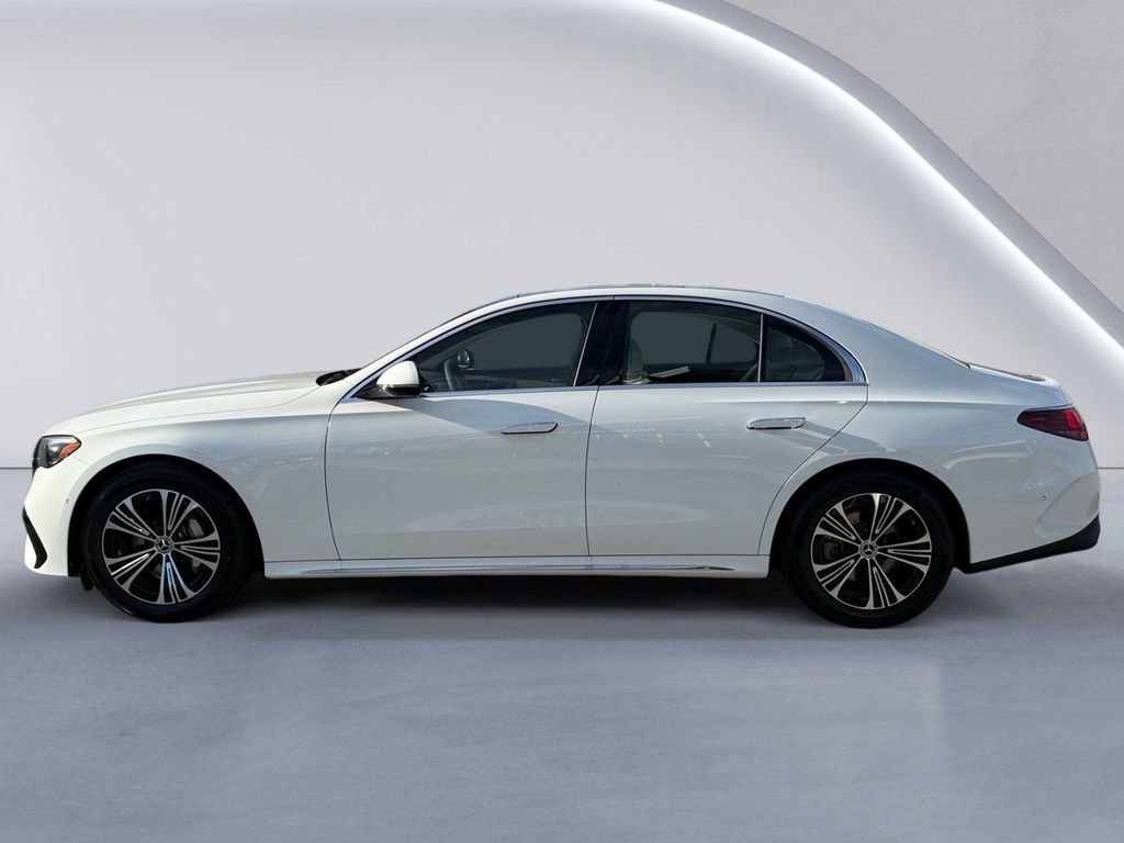 New 2026 Mercedes-Benz E 350 4MATIC Sedan image 6