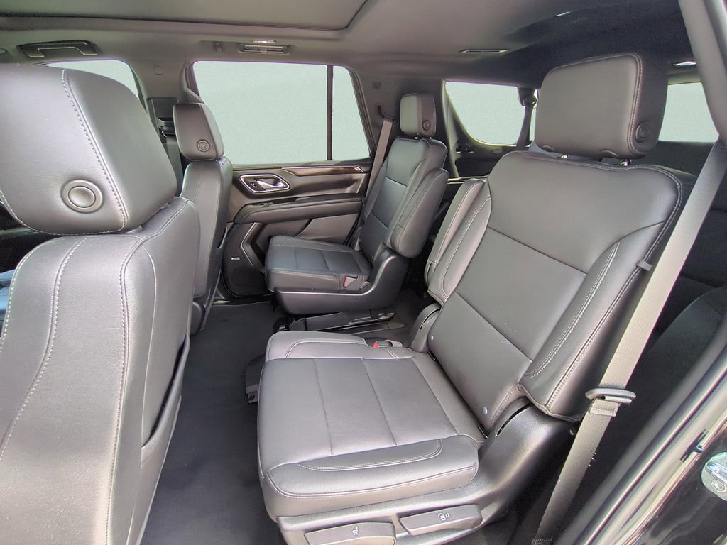 Used 2022 Chevrolet Tahoe LT w/ Luxury Package image 21