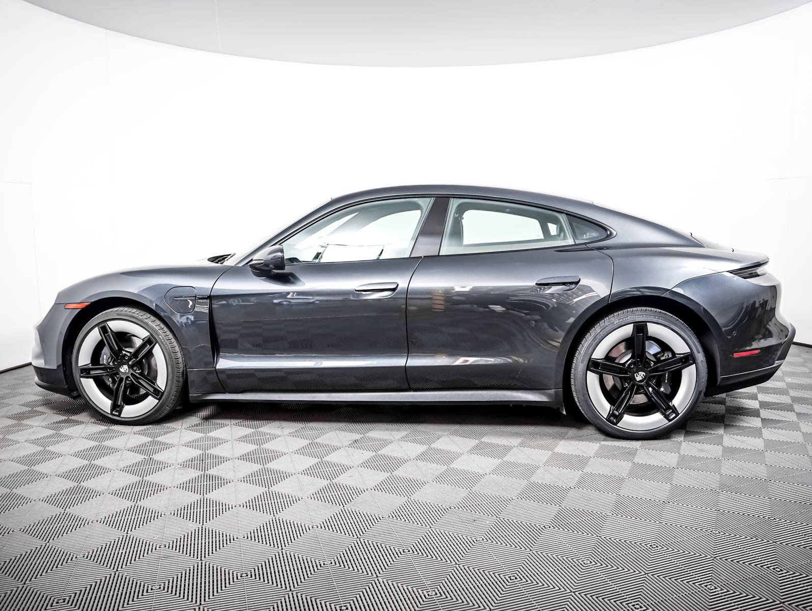 Certified 2025 Porsche Taycan RWD image 2