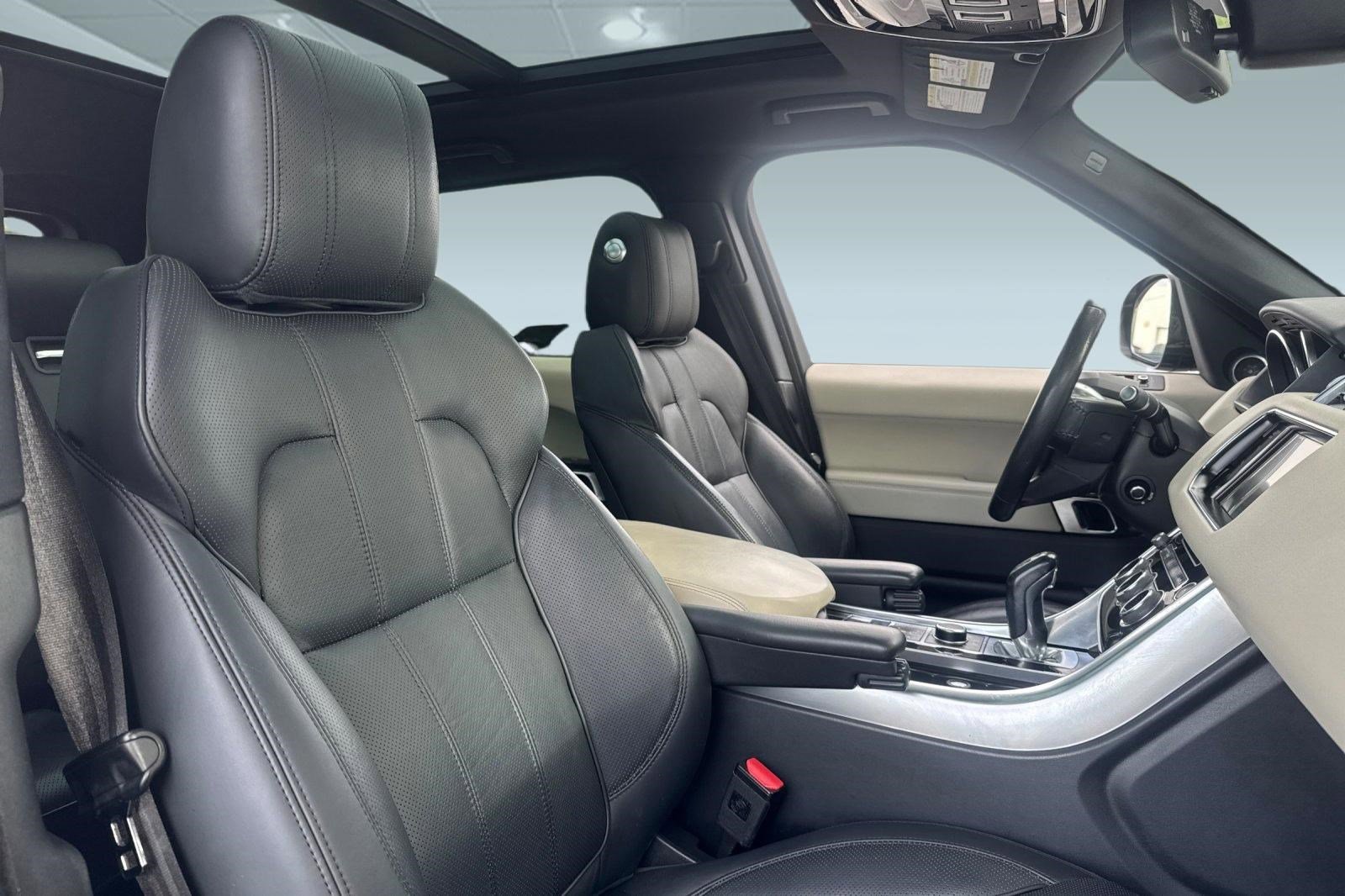 Used 2015 Land Rover Range Rover Sport HSE image 31