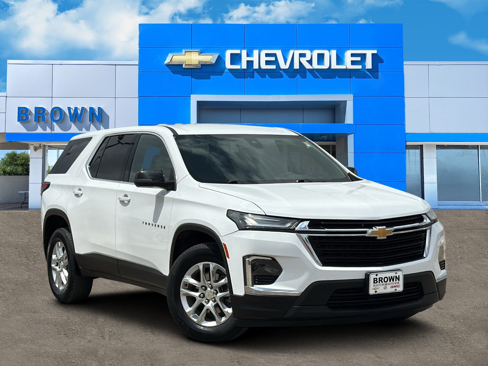 Used 2022 Chevrolet Traverse LS FWD image 1