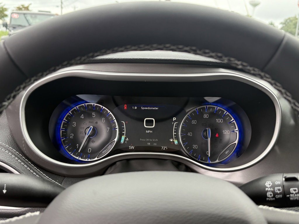 New 2026 Chrysler Pacifica Select image 19
