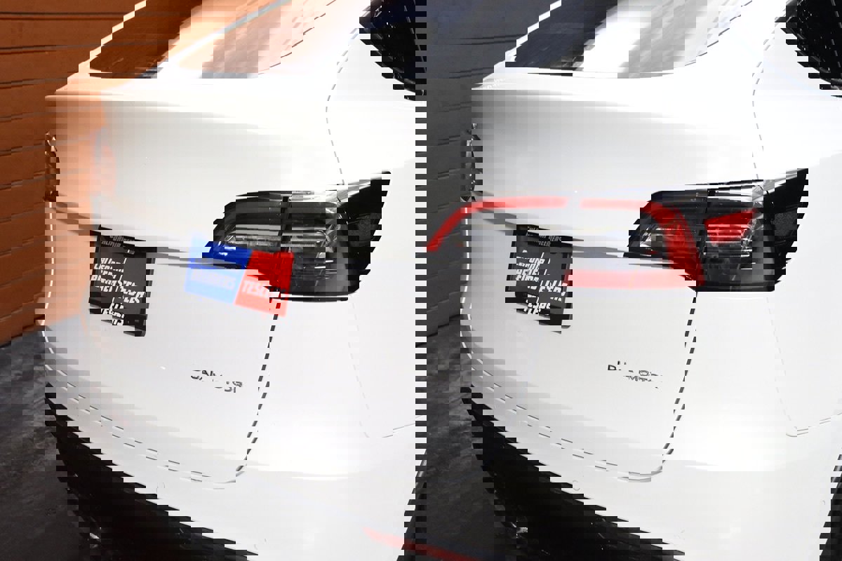 Used 2023 Tesla Model Y Long Range image 10