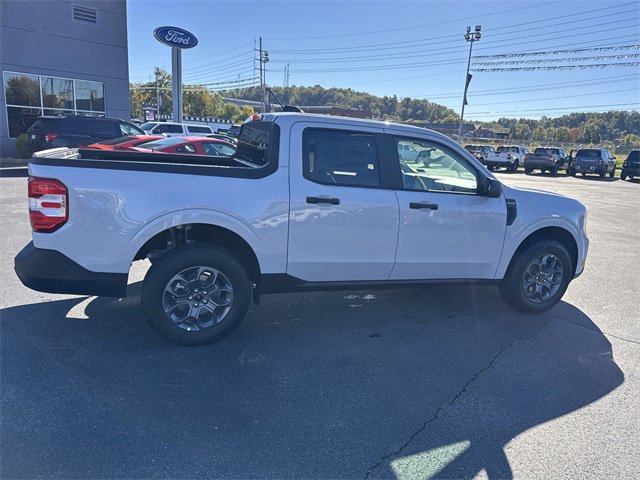 New 2025 Ford Maverick XLT image 3