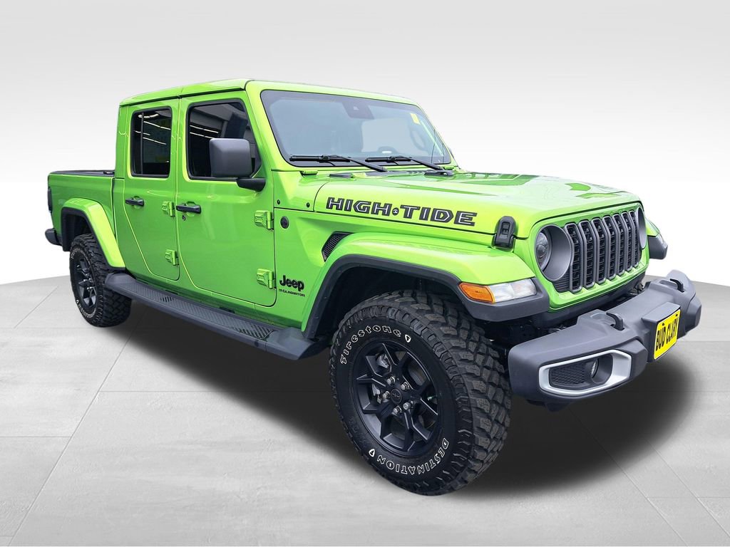 Used 2025 Jeep Gladiator Sport AWD/4WD image 8