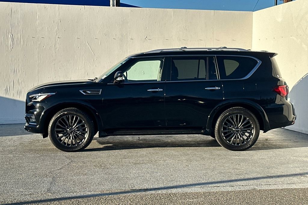 Certified 2024 INFINITI QX80 Premium Select w/ Cargo Package image 6