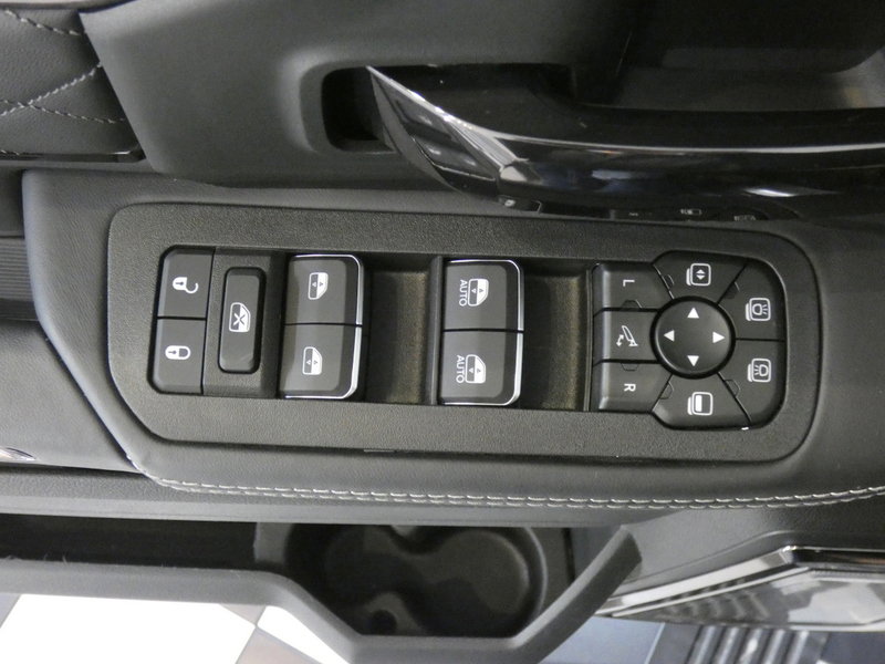 New 2026 RAM 3500 Limited AWD/4WD image 28