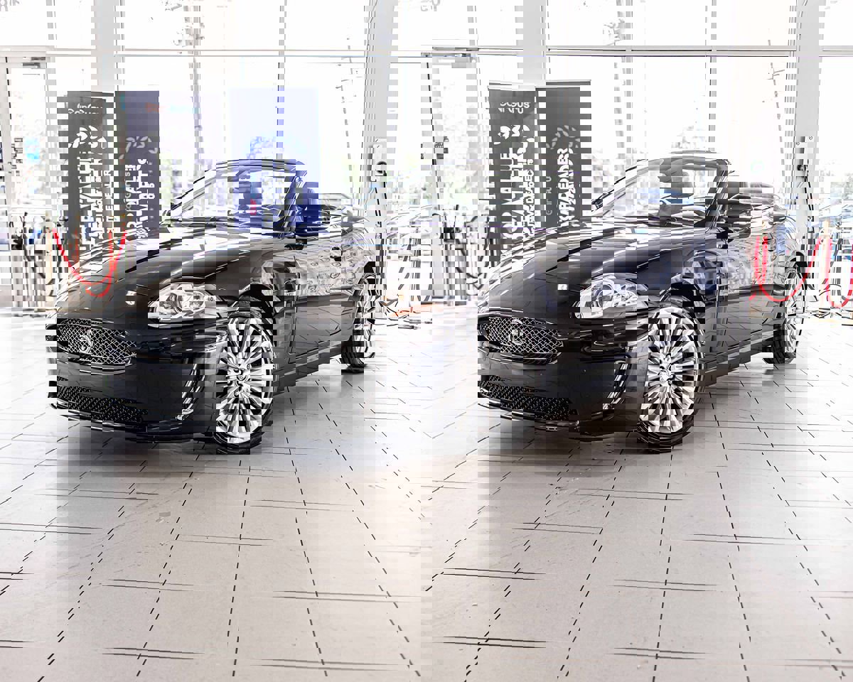 Used 2011 Jaguar XK Convertible image 6