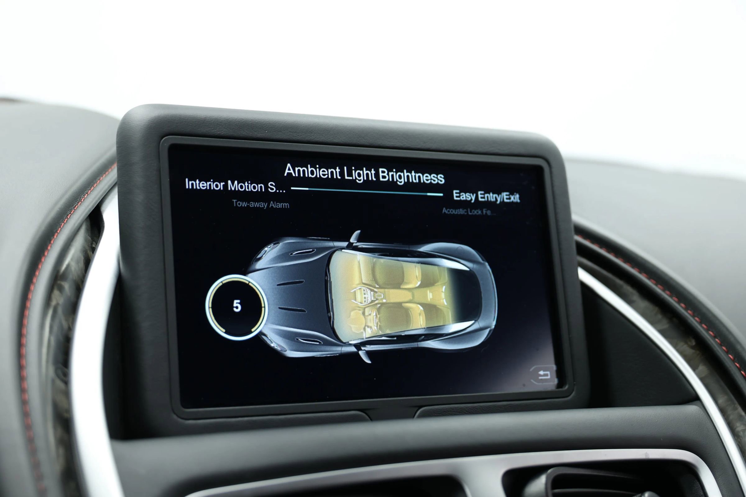 Used 2018 Aston Martin DB11 Coupe image 33