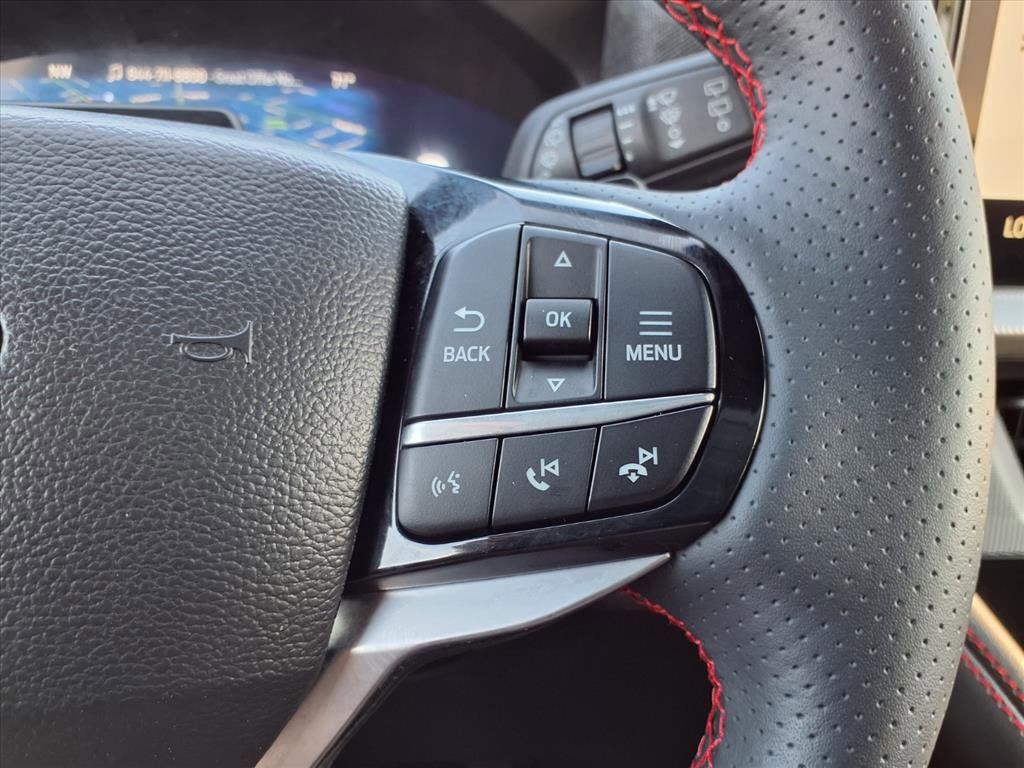 Used 2025 Ford Explorer ST image 14