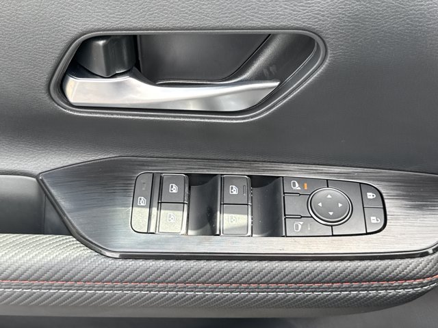 New 2026 Nissan Kicks SR w/ SR Premium Package FWD image 11