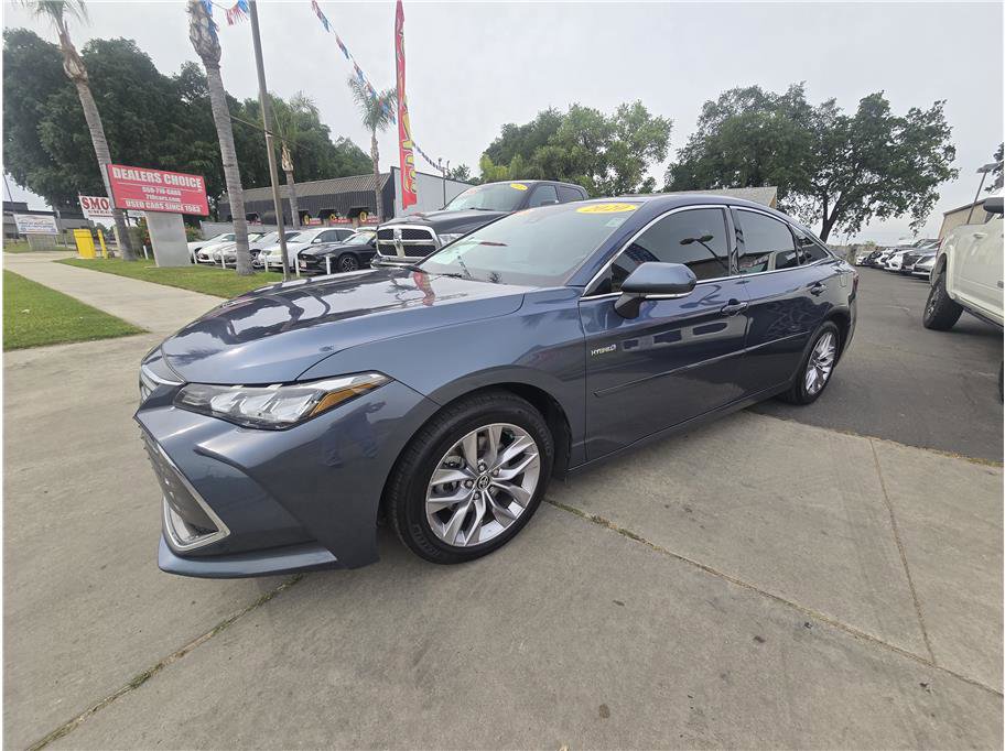 Used 2020 Toyota Avalon XLE w/ Moonroof Package FWD image 1