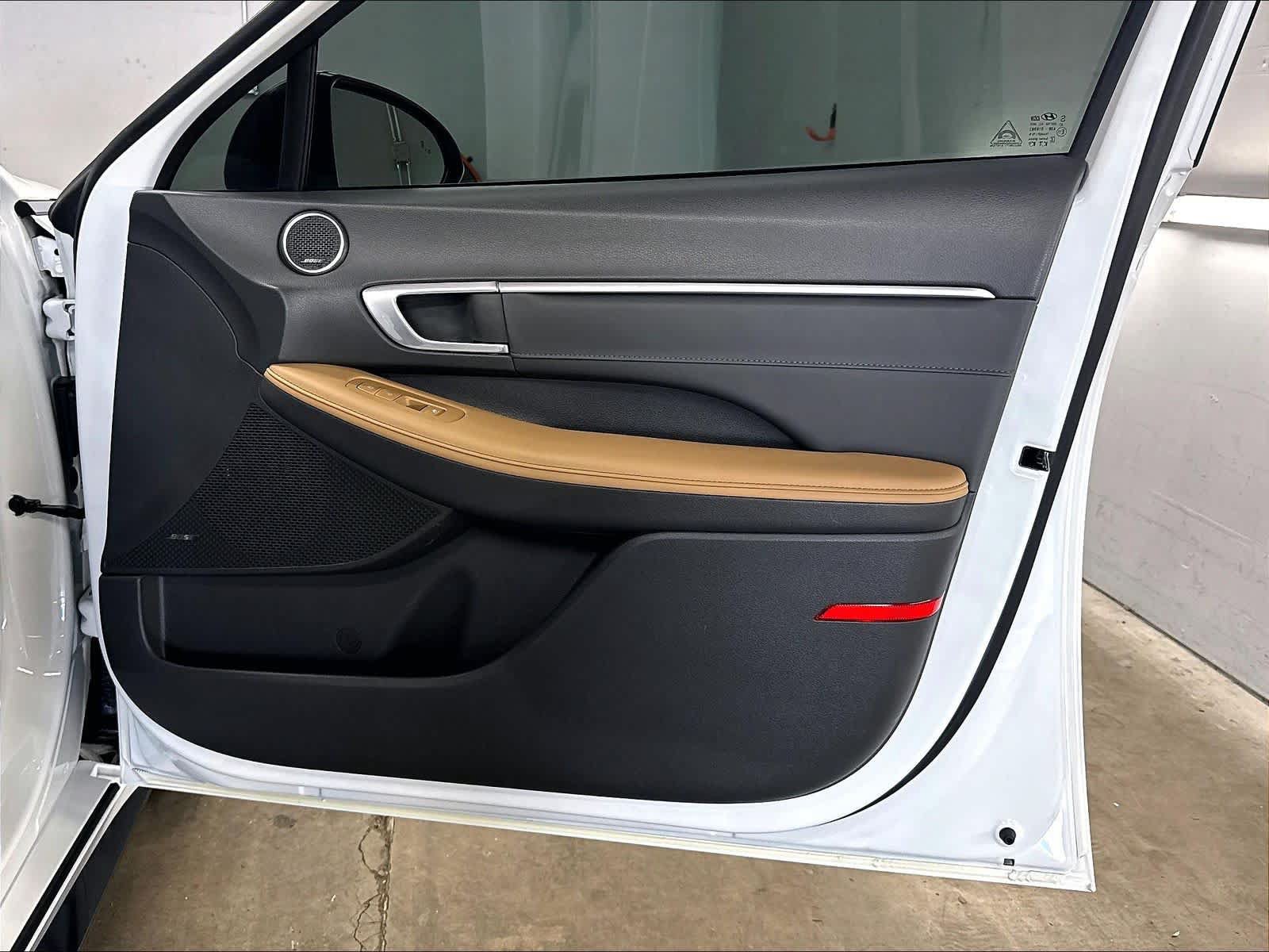 Used 2021 Hyundai Sonata Limited FWD image 25