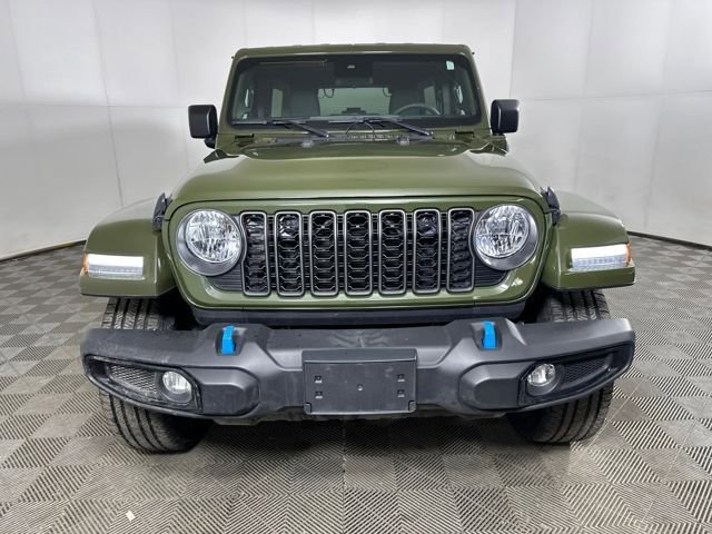 Used 2024 Jeep Wrangler Unlimited w/ Convenience Group AWD/4WD image 8