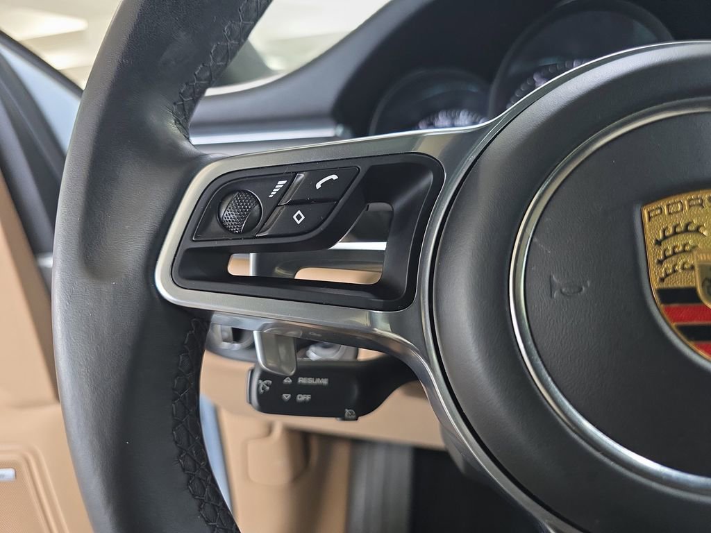 Used 2021 Porsche Macan S image 20