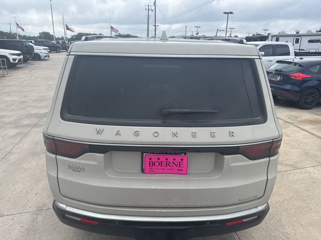 Used 2022 Jeep Wagoneer Series III w/ Premium Group I image 12