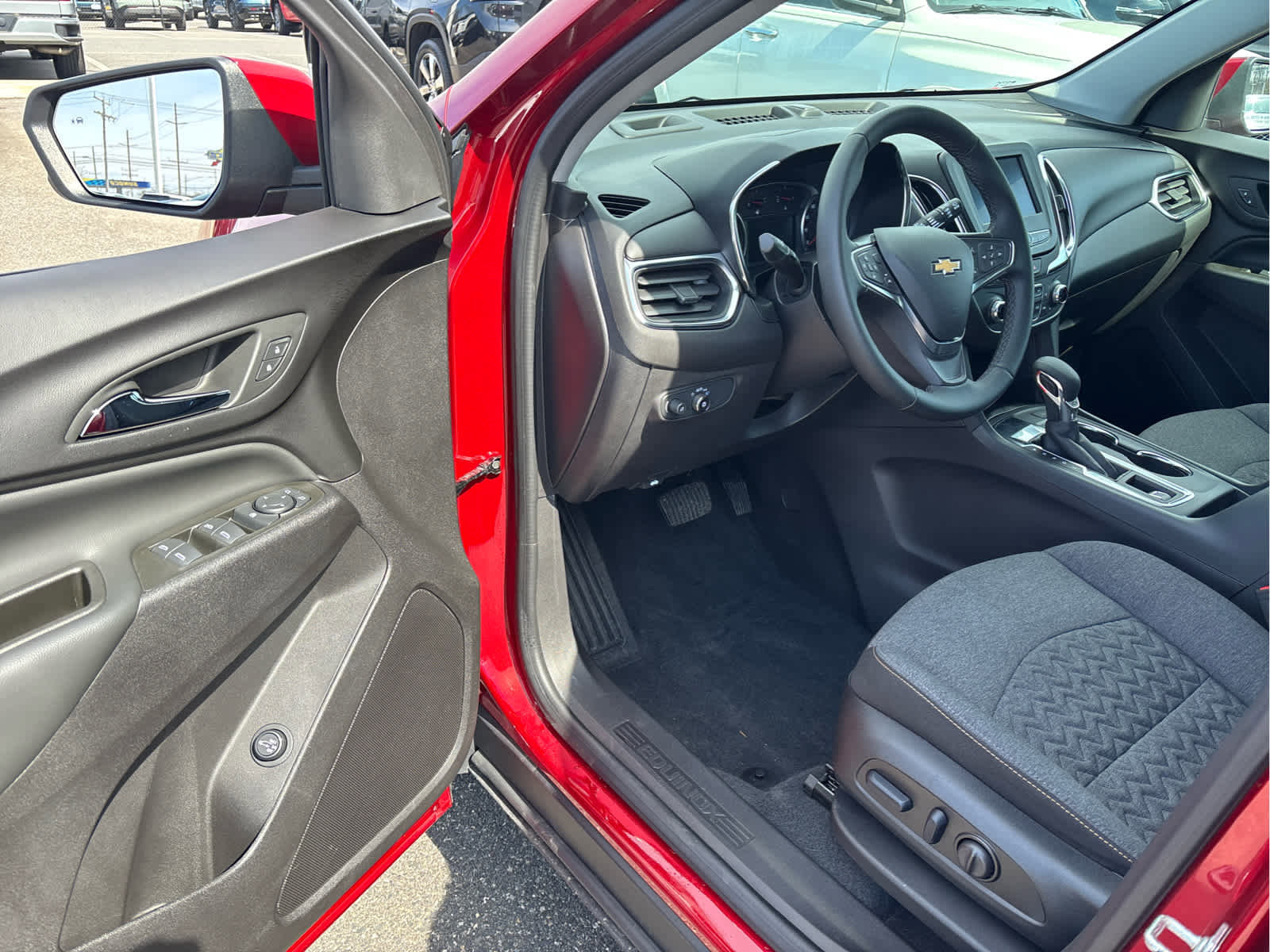 Certified 2024 Chevrolet Equinox LT w/ LPO, Floor Liner Package image 7