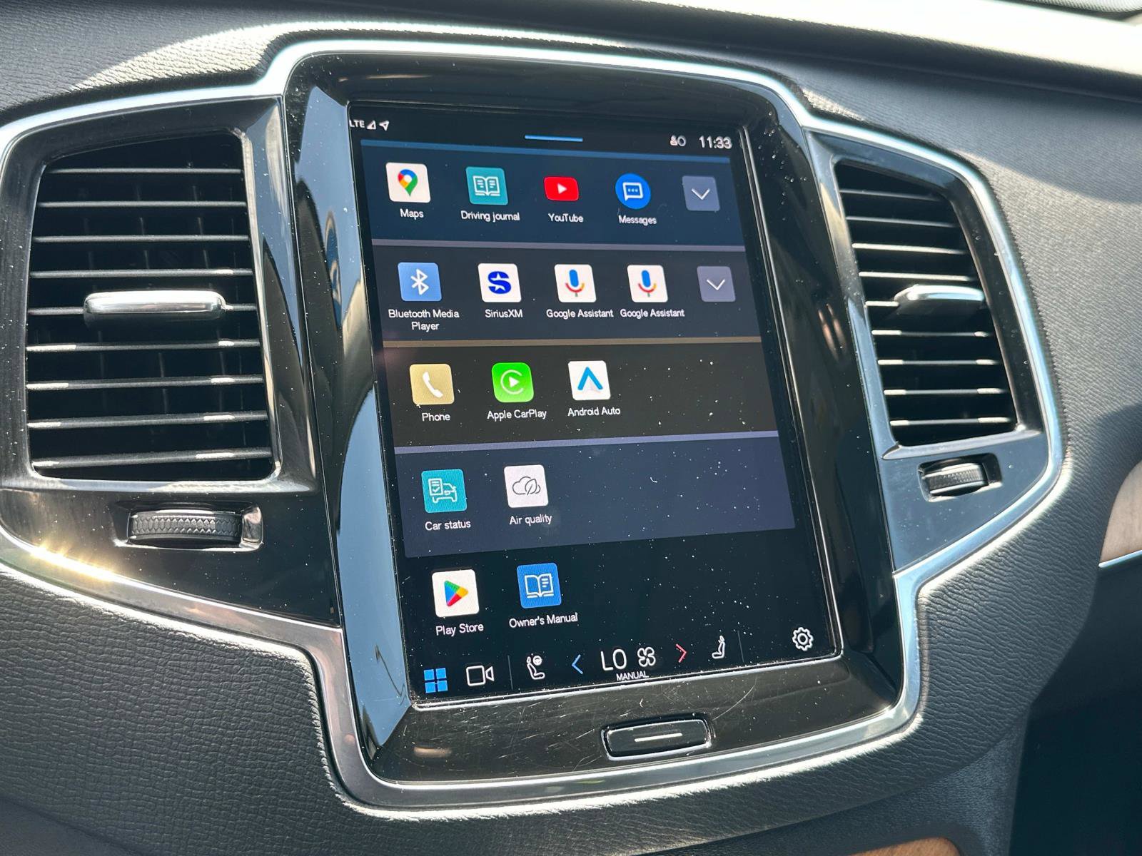 Certified 2023 Volvo XC90 T8 Plus image 11