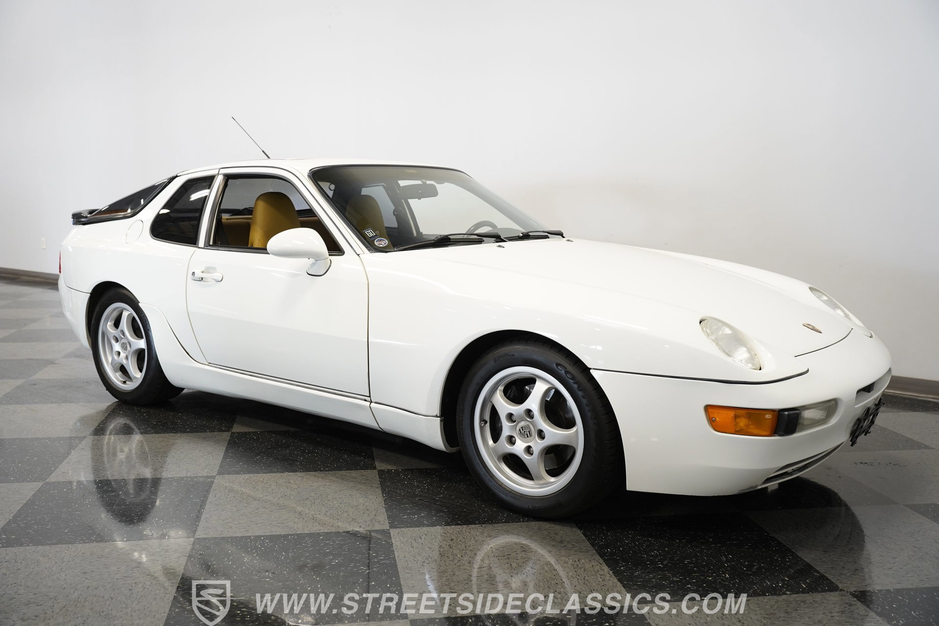 Used 1994 Porsche 968 Coupe image 16