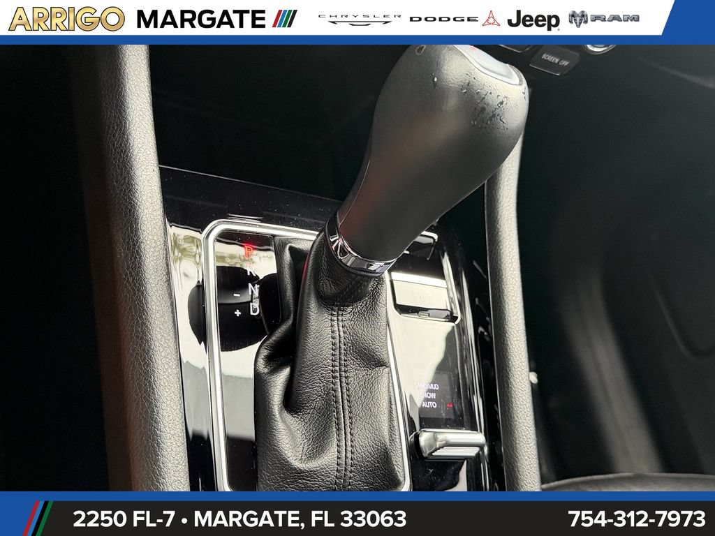 Used 2023 Jeep Compass Latitude AWD/4WD image 26